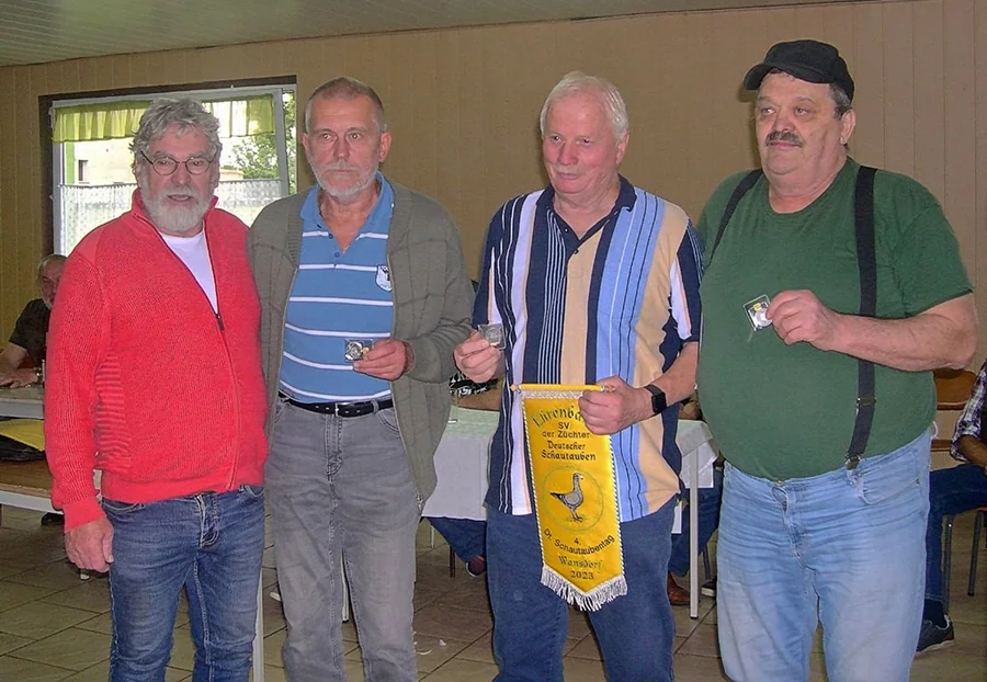 Ehrenband des Sondervereins beim Deutschen Schautaubentag in Wansdorf